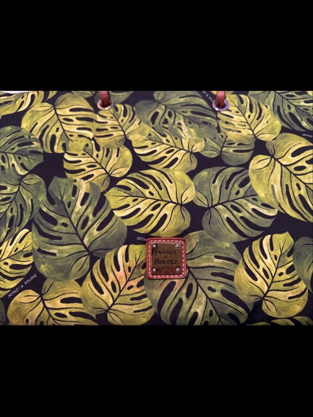 Dooney & Bourke Montego Addison monstera Print banana leaf 17"W x 11”H x 5.5"D - Picture 5 of 13